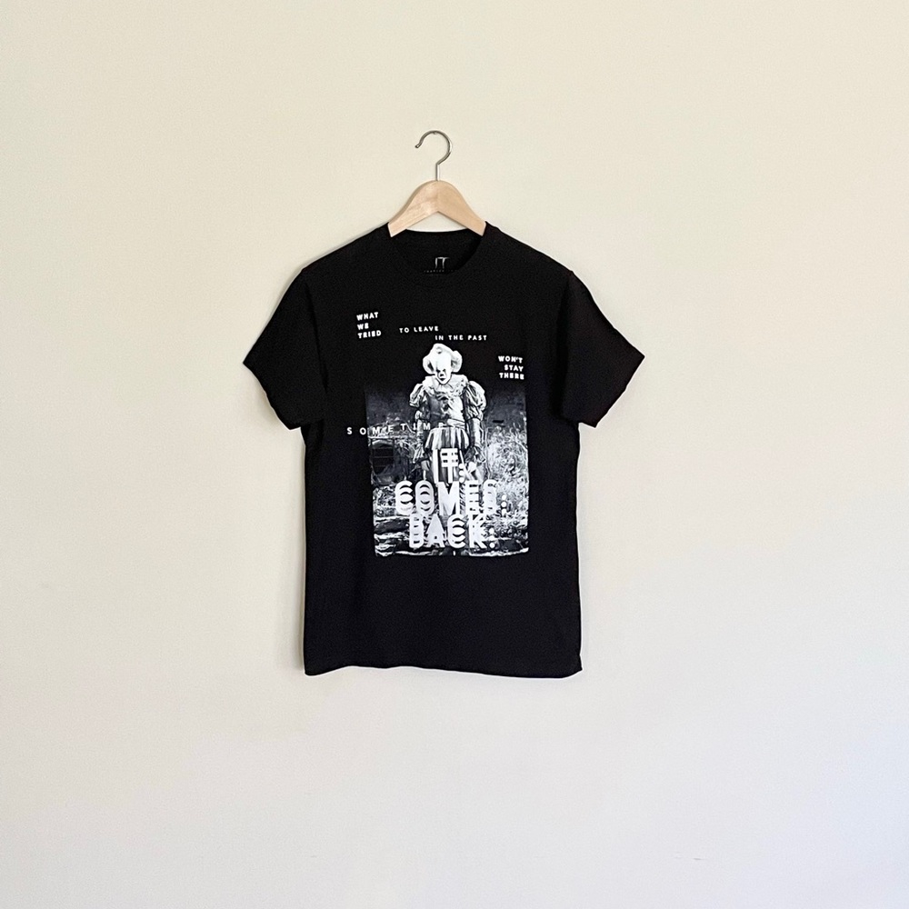 NEW IT Chapter Two Pennywise Glitch Graphic Black T Shirt Adult size Medium